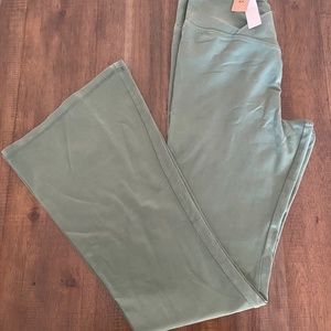 Victoria Secret PINK flare yoga pants
